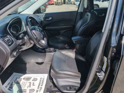 Used 2020 Jeep Compass Limited AWD/4WD image 10