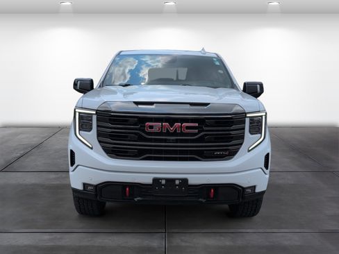 Used 2024 GMC Sierra 1500 AT4 w/ Technology Package AWD/4WD image 6