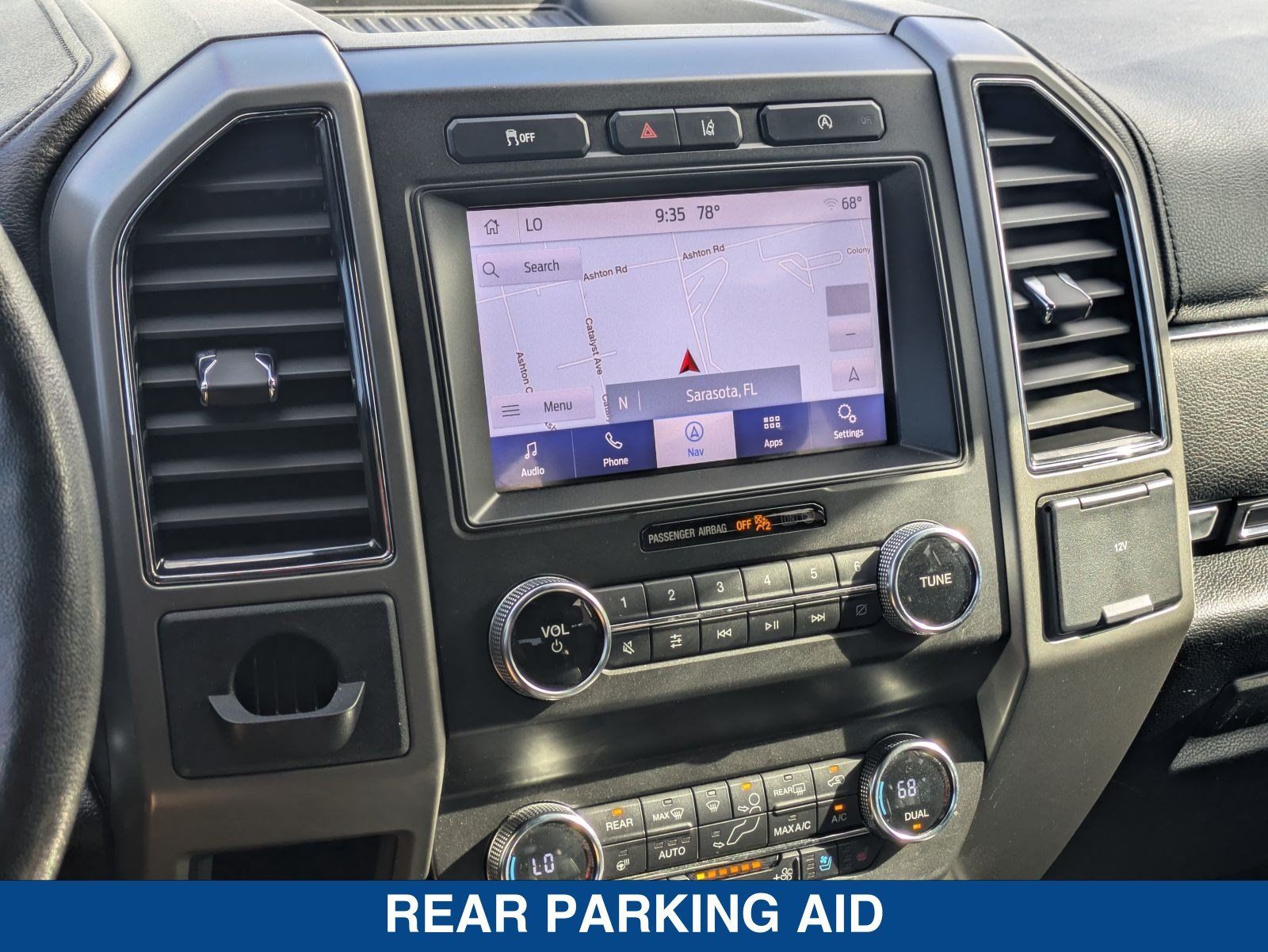 Used 2020 Ford Expedition XLT w/ Equipment Group 202A RWD image 32