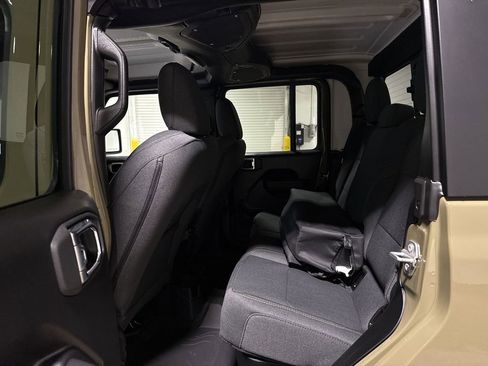 New 2026 Jeep Gladiator Sport AWD/4WD image 22