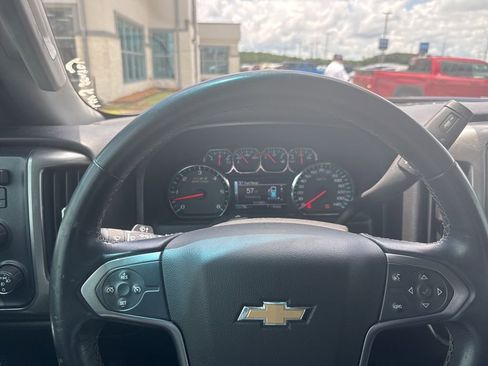 Used 2017 Chevrolet Silverado 1500 LT w/ Midnight Edition AWD/4WD image 22