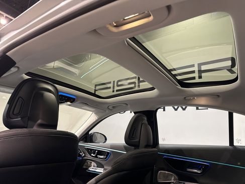 Used 2024 Mercedes-Benz E 350 4MATIC Sedan w/ Airmatic Package image 33