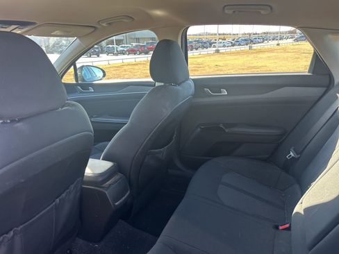 Used 2021 Kia K5 LXS image 9