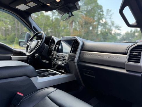 Used 2022 Ford F350 Lariat w/ Black Appearance Package AWD/4WD image 3