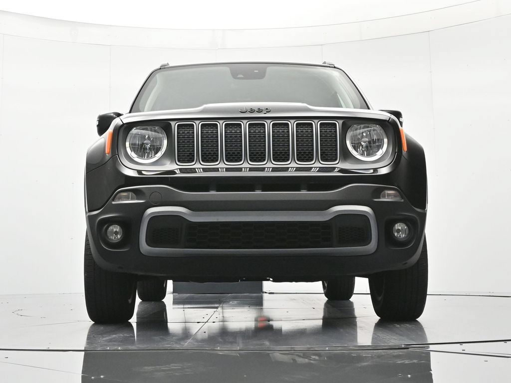 Used 2023 Jeep Renegade Latitude AWD/4WD image 37