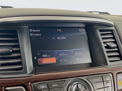 Used 2020 Nissan Pathfinder Platinum image 14