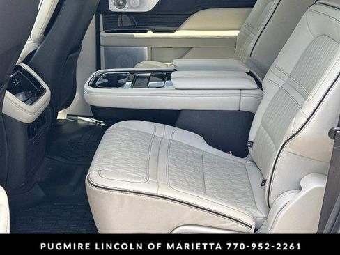 Used 2023 Lincoln Navigator L Black Label AWD/4WD image 22