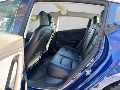 Used 2018 Tesla Model 3 Long Range image 10
