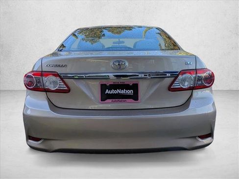 Used 2012 Toyota Corolla LE image 7