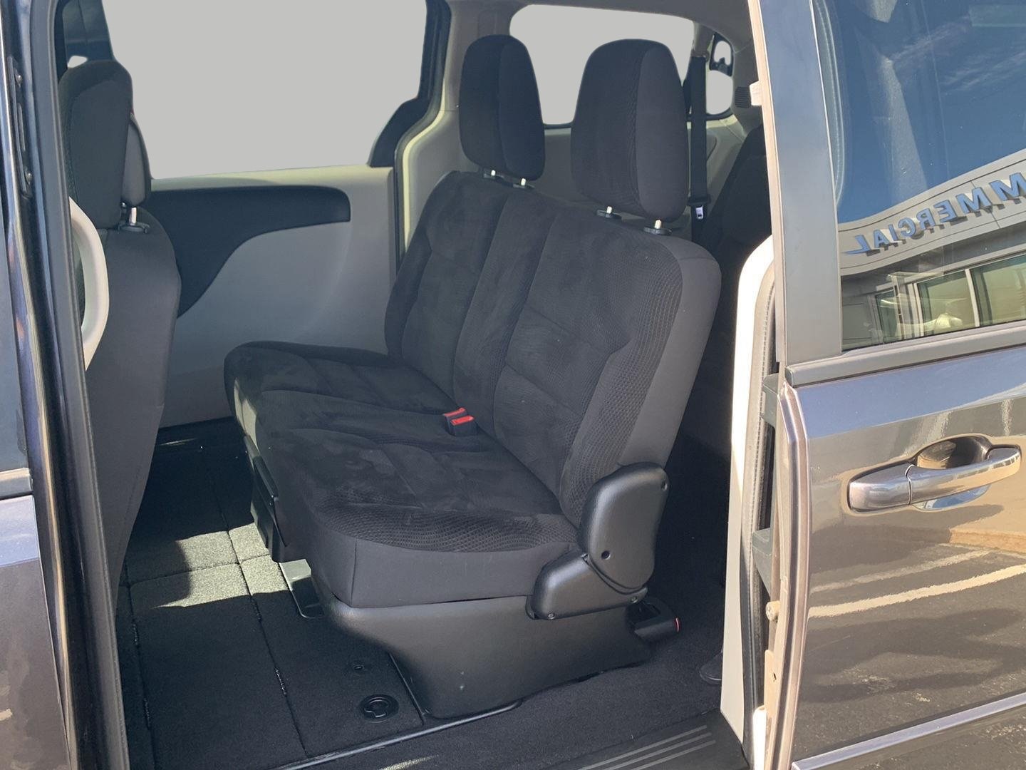 Used 2017 Dodge Grand Caravan SE w/ Power Window Group FWD image 21