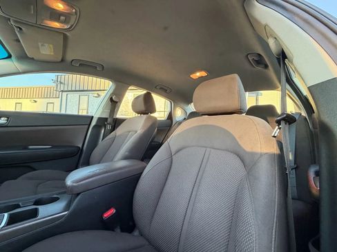 Used 2019 Kia Optima LX image 19