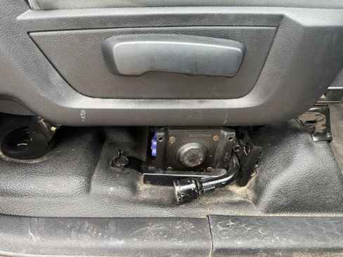 Used 2015 RAM 2500 Tradesman w/ Chrome Appearance Group image 25