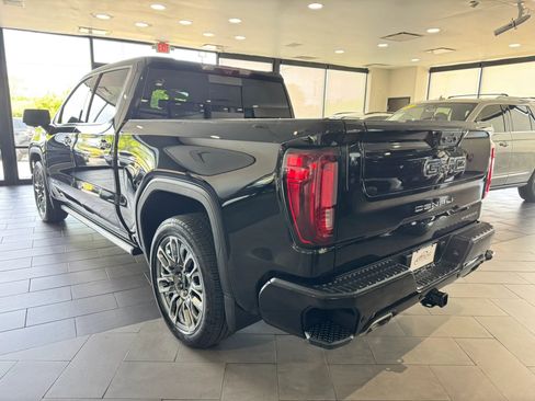 Used 2023 GMC Sierra 1500 Denali Ultimate AWD/4WD image 3