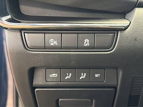 Used 2025 MAZDA MAZDA3 s image 31