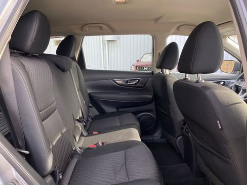 Used 2019 Nissan Rogue SV image 28