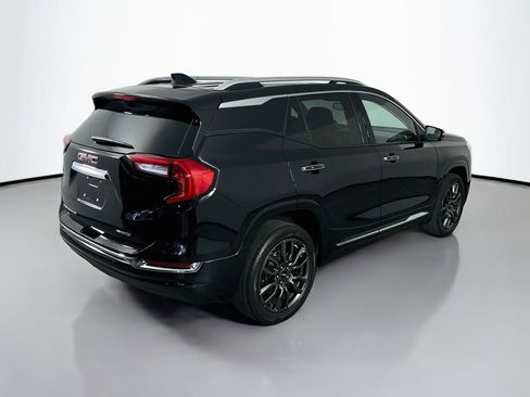 Used 2024 GMC Terrain Denali w/ Black Diamond Edition AWD/4WD image 7