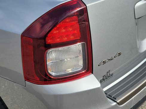 Used 2016 Jeep Compass 75th Anniversary w/ Power Value Group image 11