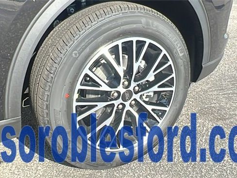 New 2025 Ford Escape Base w/ Class II Trailer Tow Package image 9