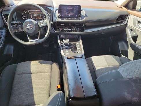 Used 2023 Nissan Rogue SV image 15