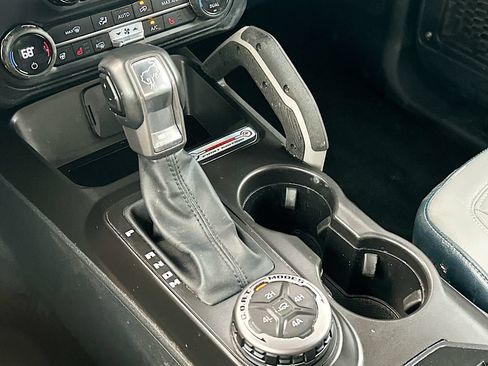 Used 2021 Ford Bronco First Edition AWD/4WD image 21