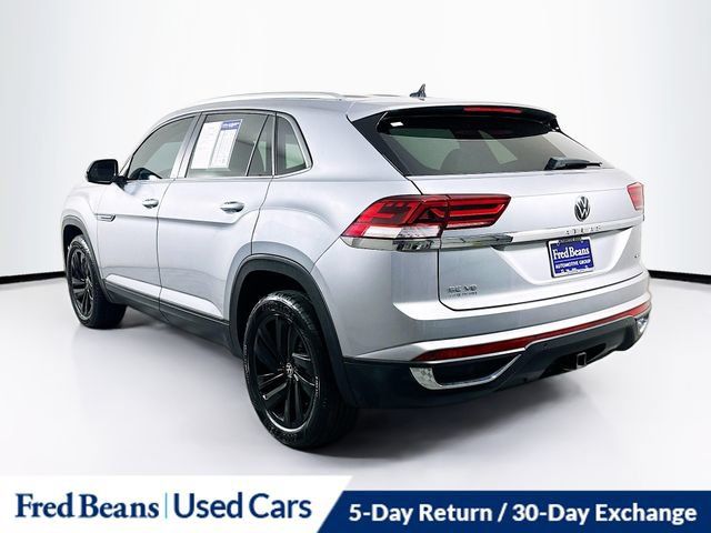 Used 2023 Volkswagen Atlas Cross Sport SE w/ Black Wheel Package AWD/4WD image 7