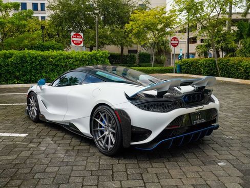 Used 2021 McLaren 765LT RWD image 21