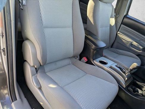 Used 2014 Toyota Tacoma PreRunner image 19