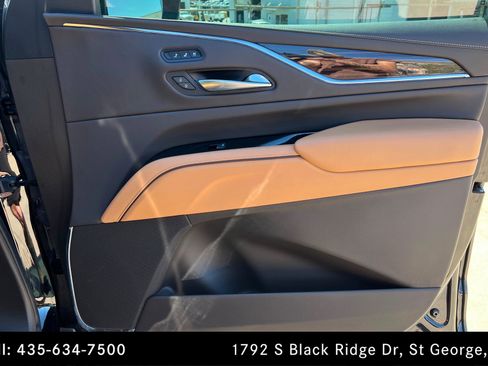 Used 2022 Cadillac Escalade Sport w/ Touring Package AWD/4WD image 23