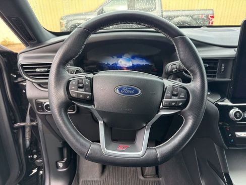 Used 2023 Ford Explorer ST w/ Equipment Group 401A image 11