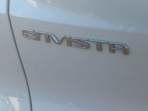 Used 2024 Buick Envista Avenir image 12