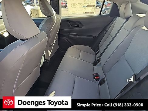 New 2026 Toyota Prius LE image 17
