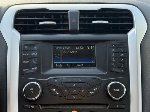 Used 2014 Ford Fusion SE image 36