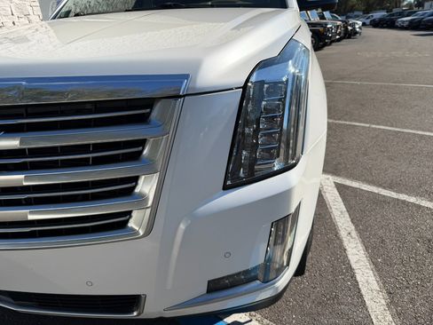Used 2016 Cadillac Escalade ESV Platinum image 6
