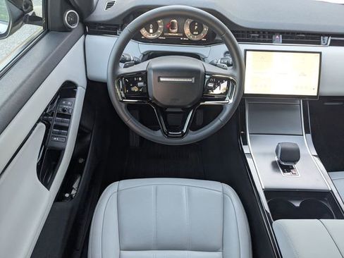 Used 2026 Land Rover Range Rover Evoque S image 14