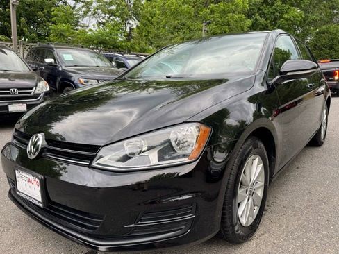 Used 2016 Volkswagen Golf S FWD image 3