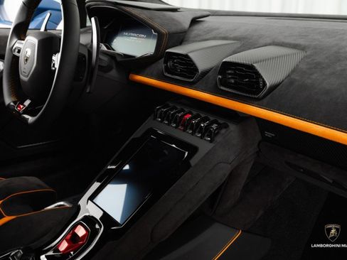 Used 2023 Lamborghini Huracan Tecnica image 46