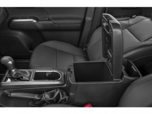 Used 2019 Toyota Tacoma TRD Sport AWD/4WD image 17