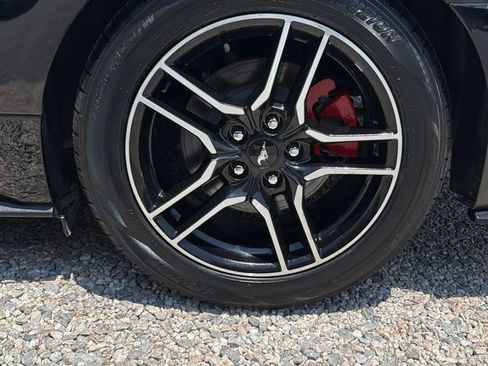 Used 2016 Ford Mustang Coupe RWD image 28