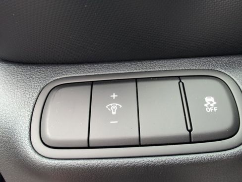 New 2026 Hyundai Venue SE image 20