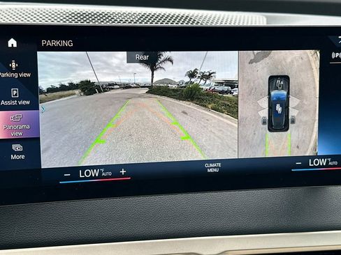 Used 2023 BMW iX xDrive50 w/ Convenience Package AWD/4WD image 23