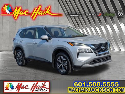 Used 2023 Nissan Rogue SV image 1