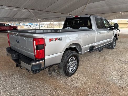 Used 2023 Ford F250 Lariat w/ FX4 Off-Road Package image 8