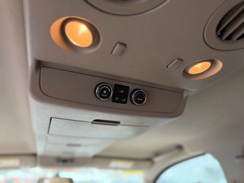 Used 2015 Nissan Armada Platinum image 22