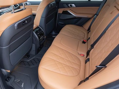 New 2026 BMW X5 xDrive50e w/ Climate Comfort Package image 17
