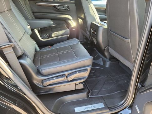 Used 2026 Chevrolet Tahoe High Country RWD image 12