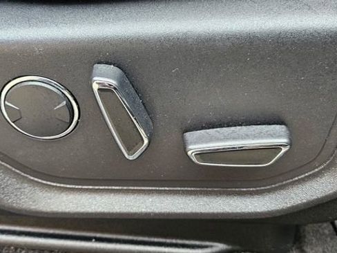 Used 2018 Ford F150 XLT w/ Equipment Group 302A Luxury image 16