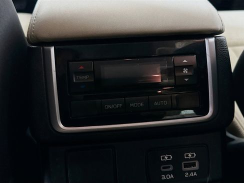 Used 2023 Subaru Ascent Premium w/ Convenience Package image 26