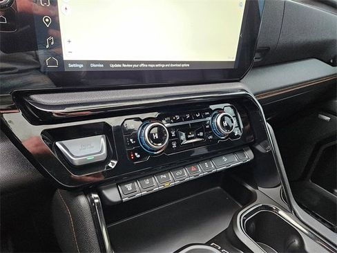 Used 2024 GMC Sierra 3500 AT4 w/ AT4 Preferred Package image 25