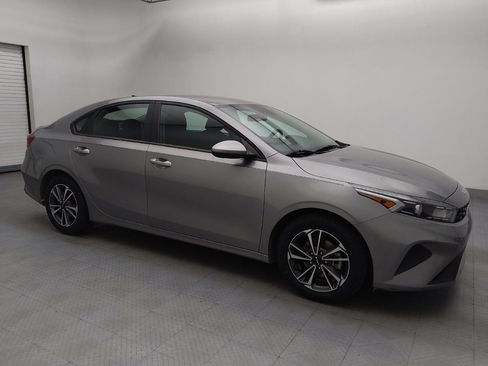 Used 2024 Kia Forte LXS FWD image 11