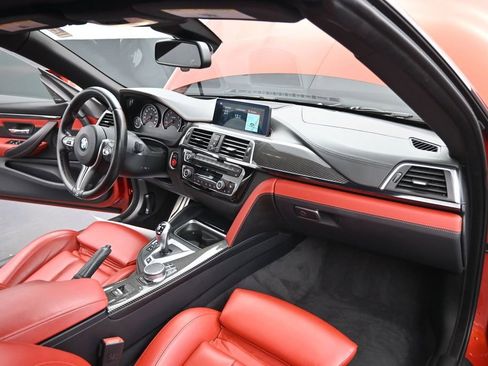 Used 2020 BMW M4 Convertible w/ Competition Package RWD image 20